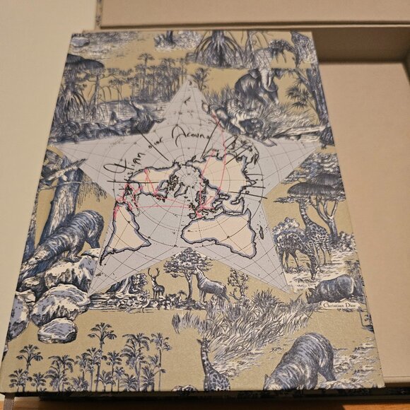 Around the World Dior Stationery Set - Picture 4 of 6